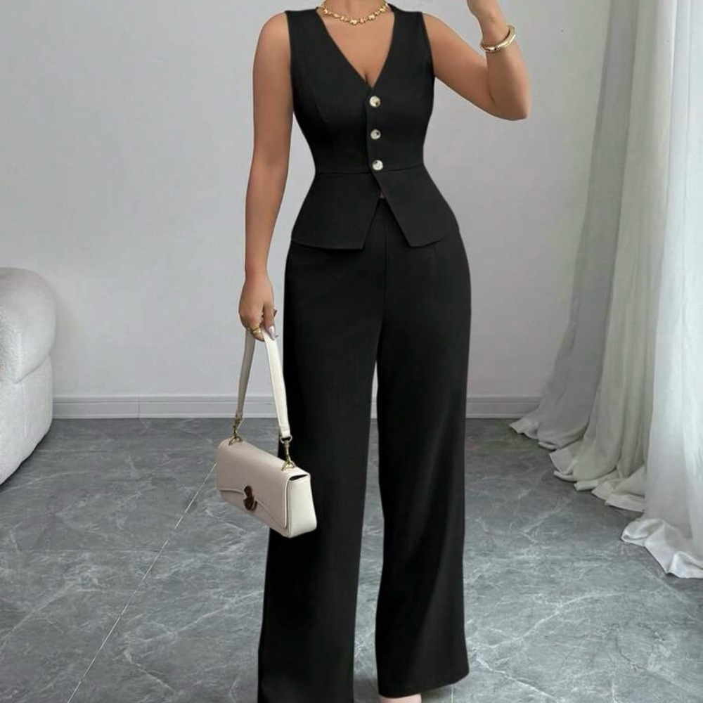 Elegant sleeveless vest and pant suit set